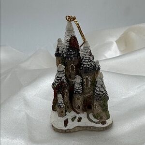David Winter Cottages Christmas Ornament; Fairytale Castle.